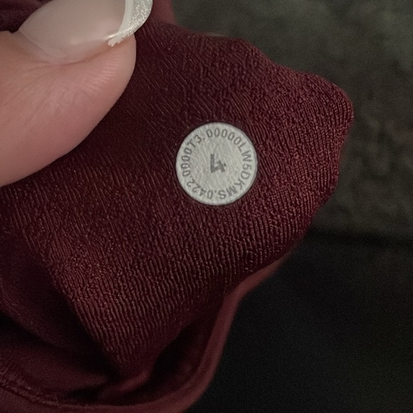 Lululemon Groove SHR Red Merlot Leggings NWT - Picture 2 of 4